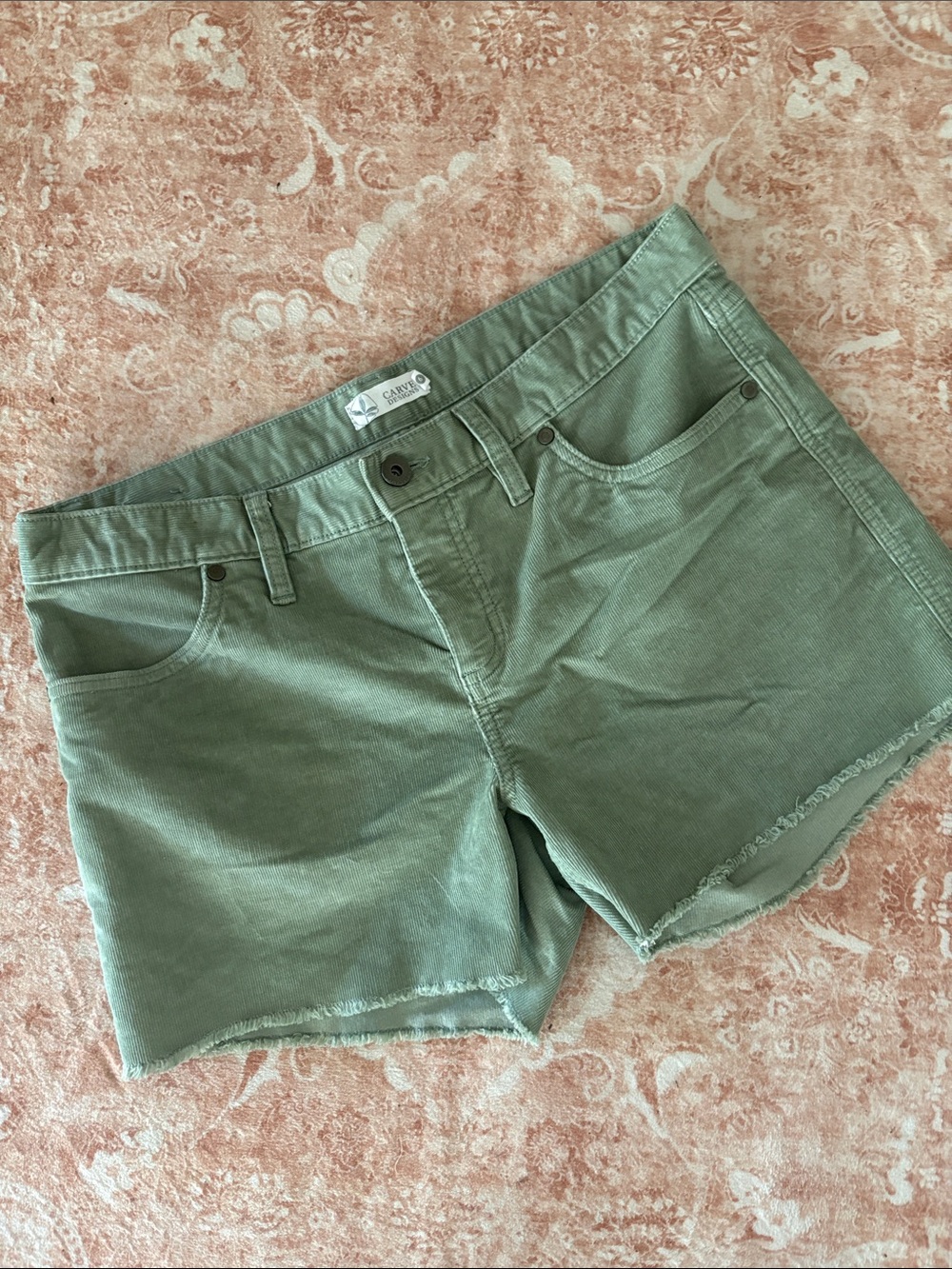 Carve Designs Oahu T9 Dogtown corduroy 4” shorts Sage green 6